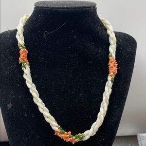2.4.26-29 Elegant Mother of Pearl Coral Chip Necklace
